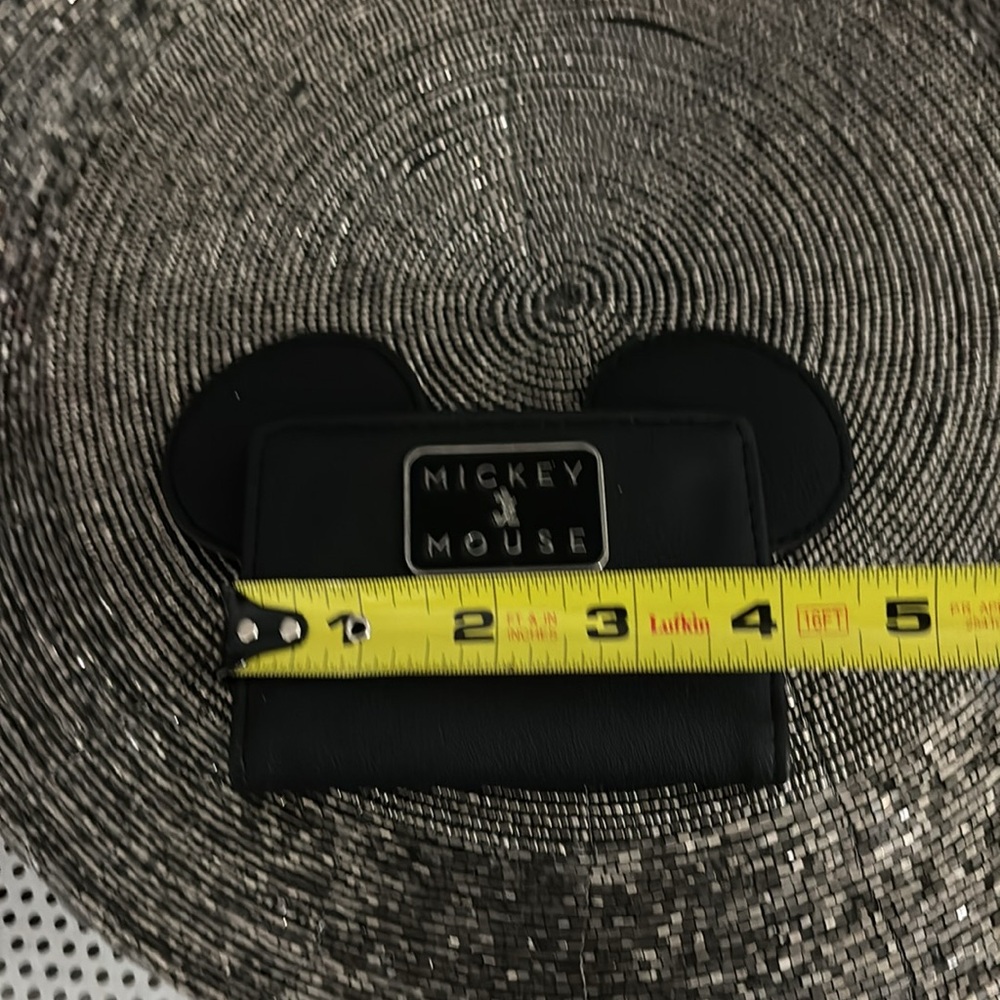 Mickey Mouse Wallet - Picture 5 of 6